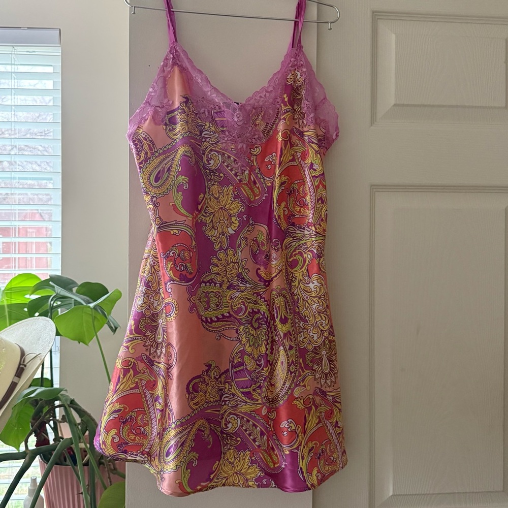 Jones New York Pink and Purple Paisley Slip